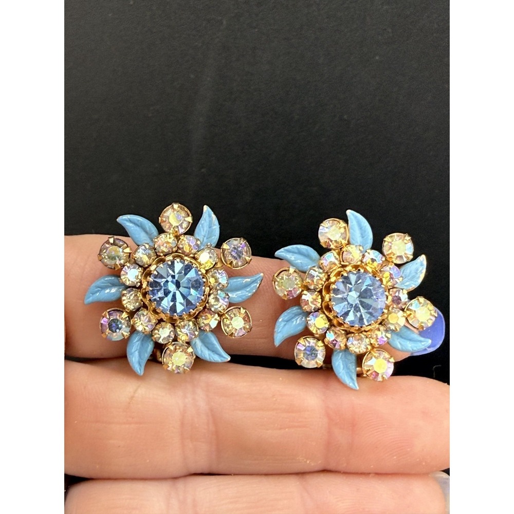 Vintage Weiss NY Clip On Earrings Gold Tone Blue Rhinestone‎ Spring